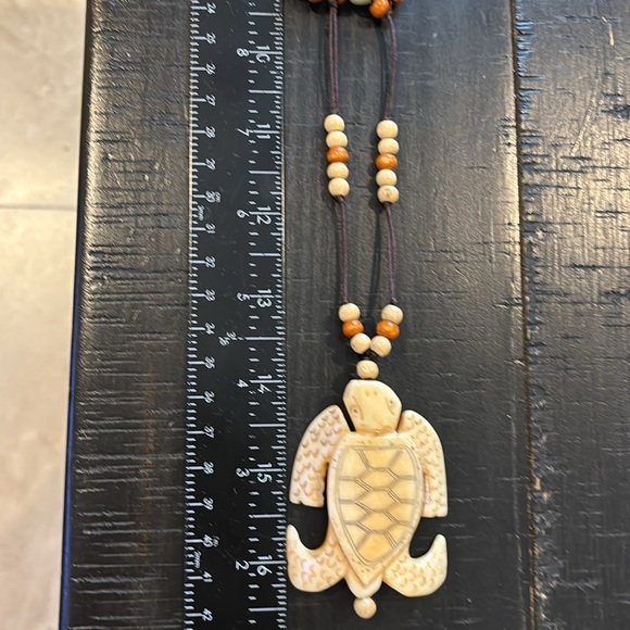 Handcrafted Turtle Pendant Necklace Leather Adjustable Brown Yellow Boho Beachy​ - Picture 8 of 9